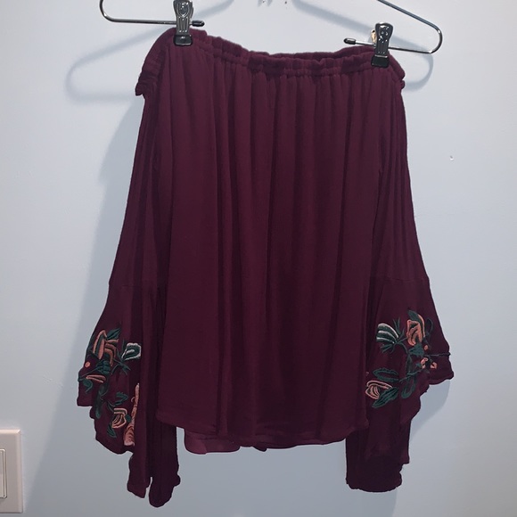 Off-The-Shoulder Top - Picture 5 of 5